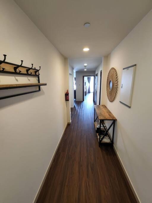 Cozy 1Br In Iconic Tower Apartment Абу Даби Екстериор снимка
